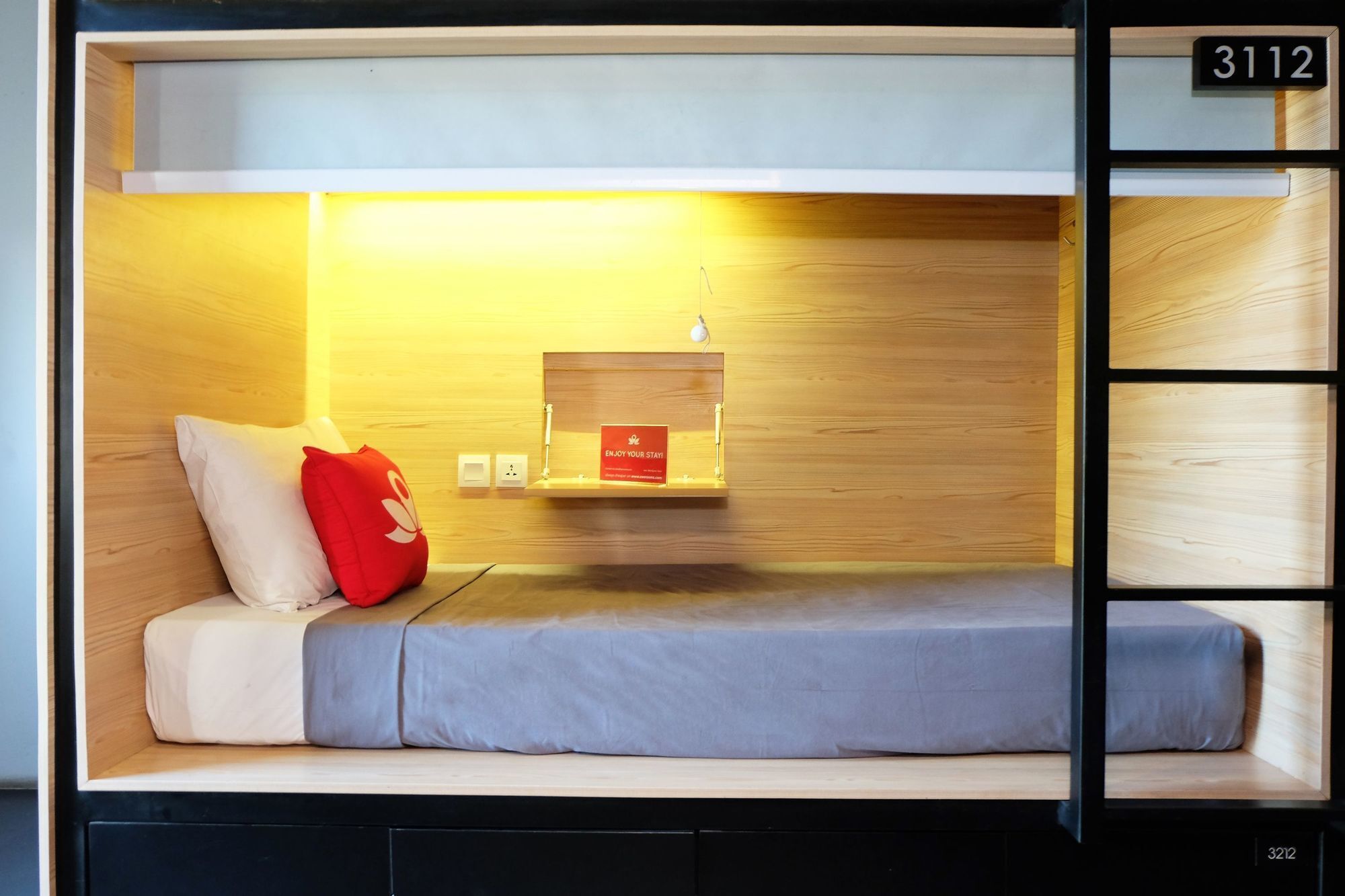 Juanda Airport Hostel Gedangan ภายนอก รูปภาพ
